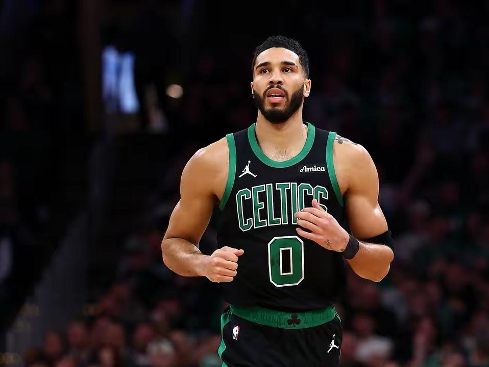 快船不断突破！，塔图姆连续十场比赛得分超过出色防守引发球迷热议的简单介绍