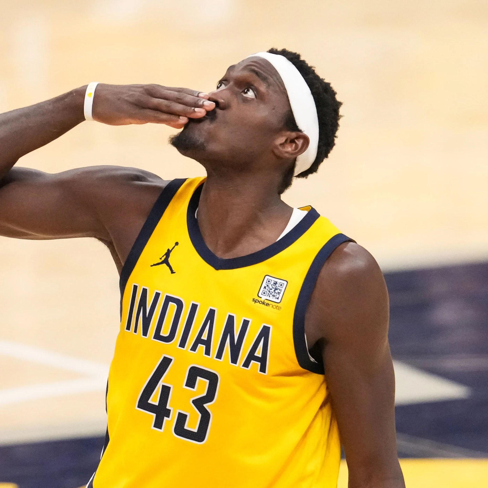 夺冠引发热议！，西亚卡姆在法国队比赛中战术调整上演精彩一战的简单介绍